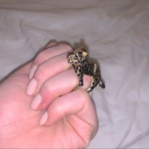 Leopard knuckle ring
